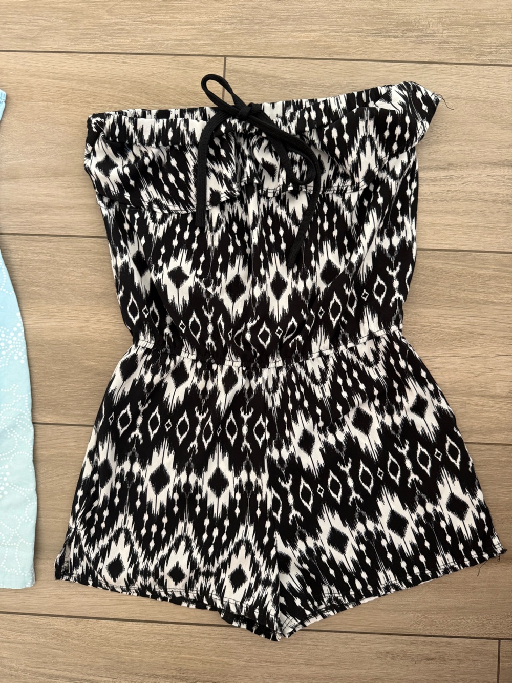 Girl’s dress pattern - Black Pattern, Light Blue, Dusty Pink Lace size med 8/9 - Picture 8 of 8